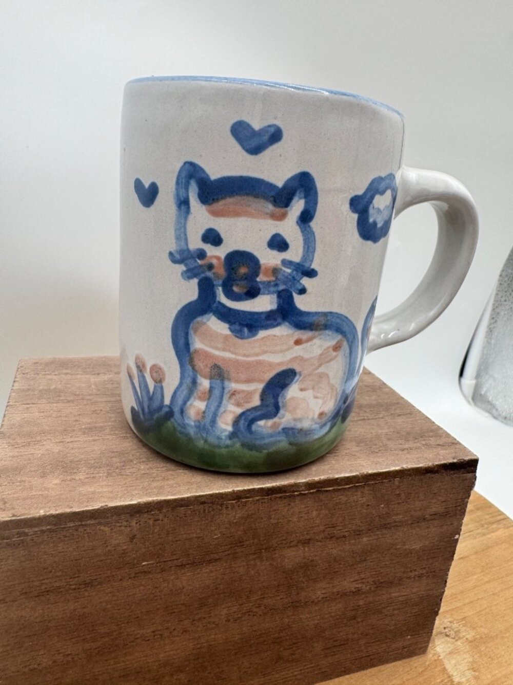 Vtg MA Hadley Skier Man The End Ski Mug Art Pottery Coffee Cup White & Blue